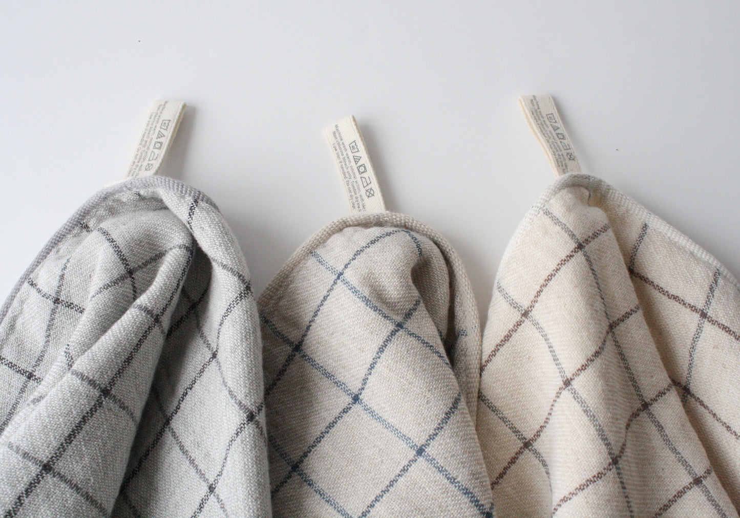 Graph beige navy - Organic Plant Dyed Cotton Terry Towel