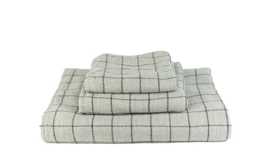 Graph charcoal grey - Organic Plant Dyed Cotton Terry Towel