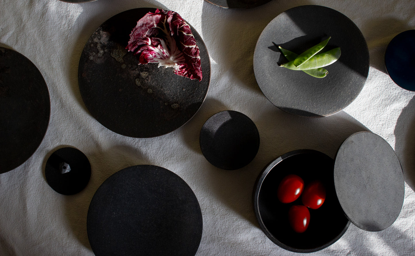 Kawara Keramik Schale mit Deckel / 18cm